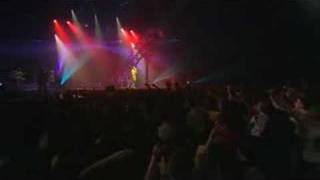 Alizée - ParlerTout Bas (Live - En Concert 2004)