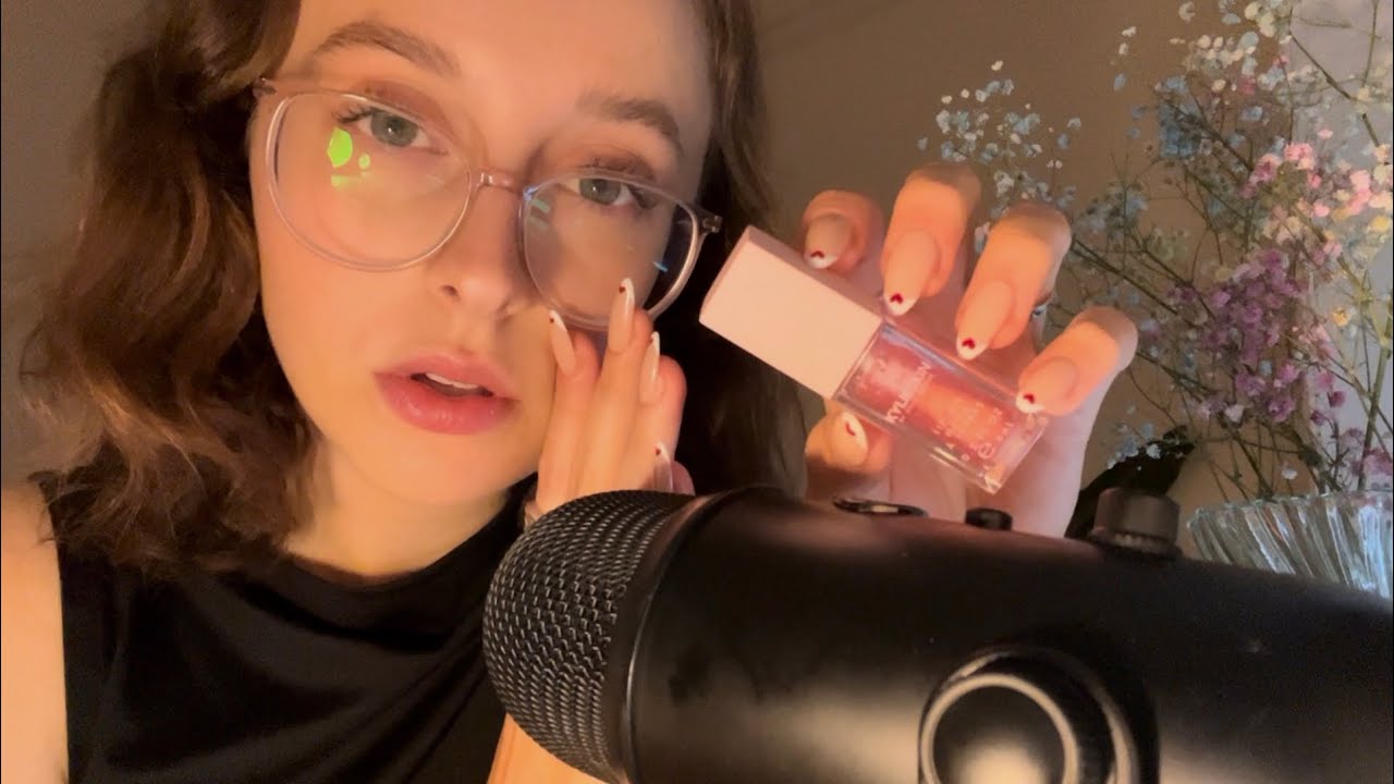 ASMR mouth sounds and tapping