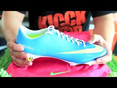 new 2013 Cristiano Ronaldo boots Nike Mercurial Vapor IX FG - YouTube