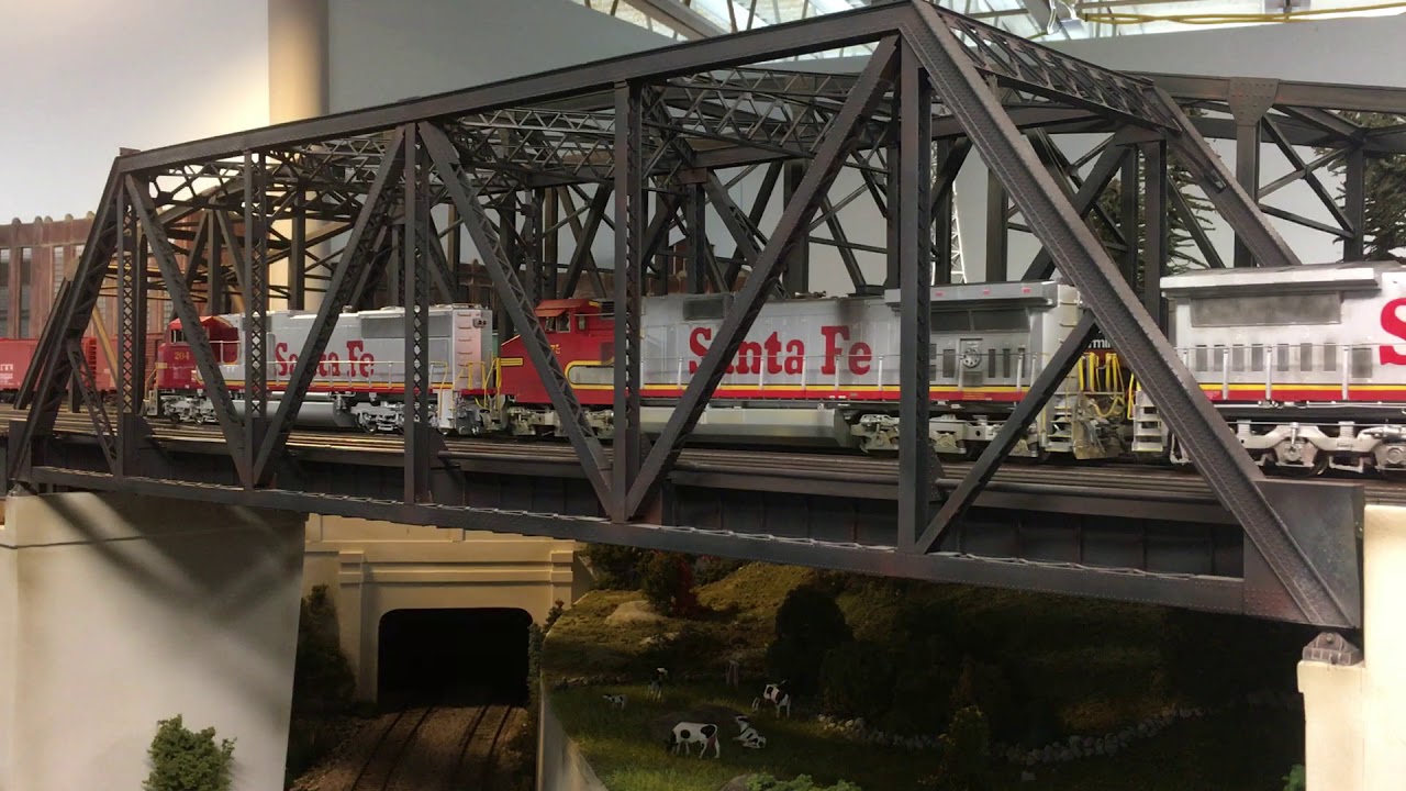 Southern New England Model Railroad Club O Scale Layout 5 19 18 #3