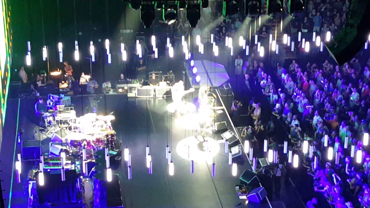 Can't Stop Red Hot Chili Peppers Live in Charlotte, NC 4.17.17 YouTube