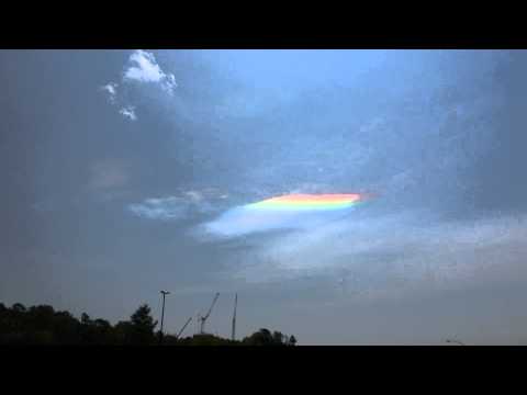何かの予兆？　彩雲が！　Cloud iridescence in Hokkaido,Japan