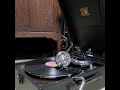 島倉 千代子 ♪思い出さん今日は♪ 1958年 78rpm record. HMV Model No 102 Gramophone