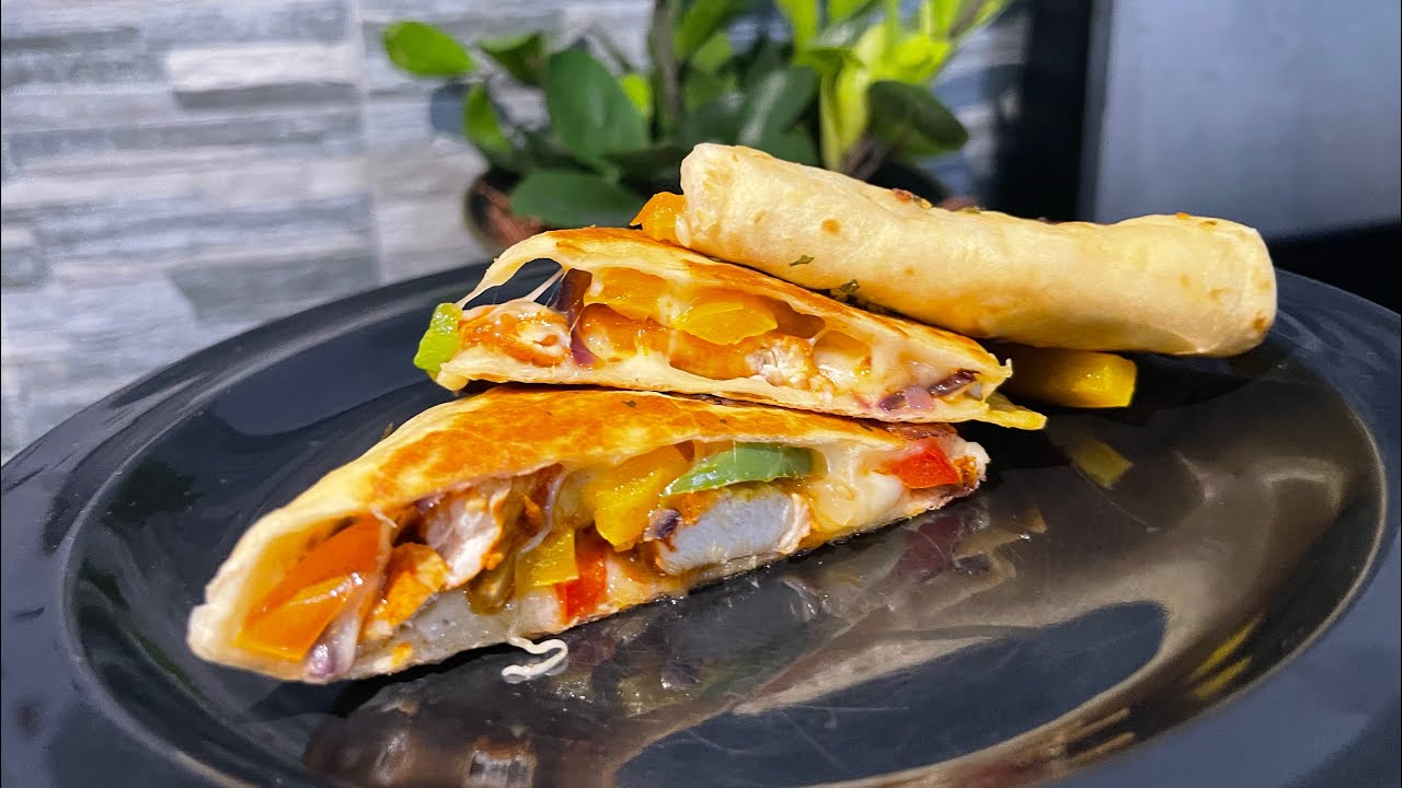 Simple and Easy Chicken Fajitas / Chicken Quesadilla