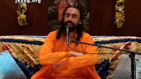 Bhagavad Gita in English [7/17] Chapter 7 - Swami Mukundananda