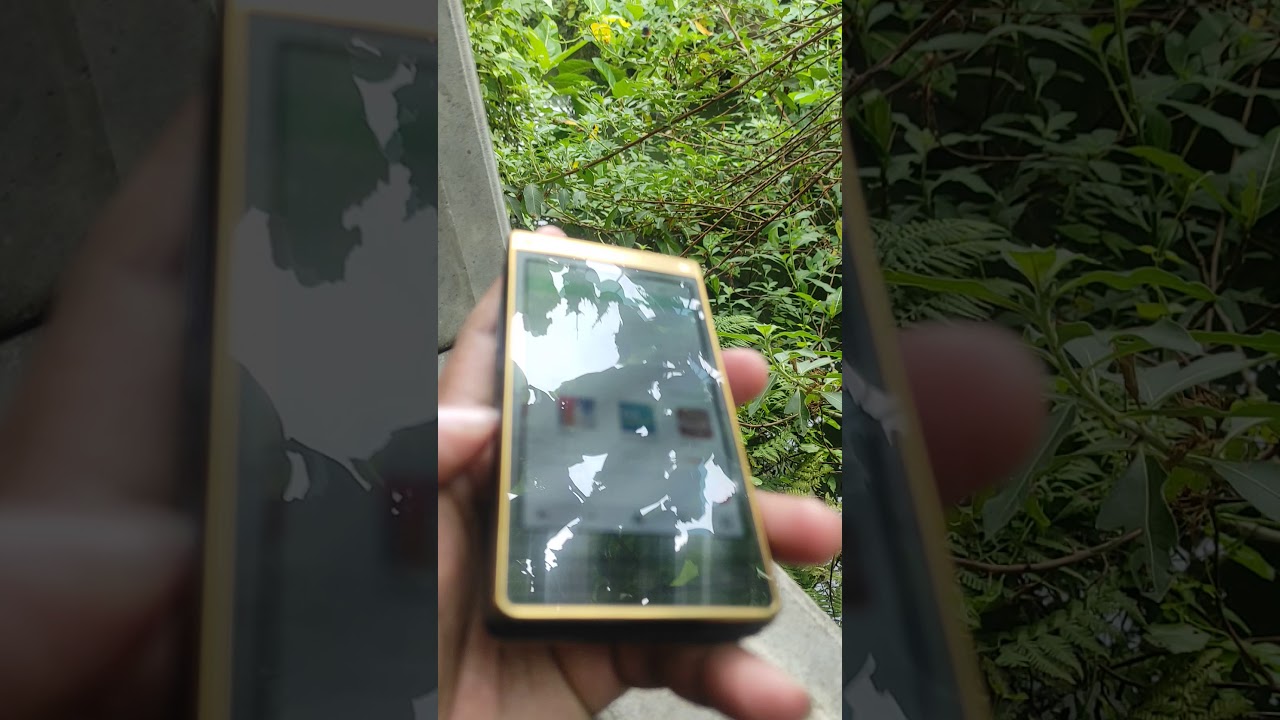 Hp lipat Android mewah..  Samsung Golden 2 W2015