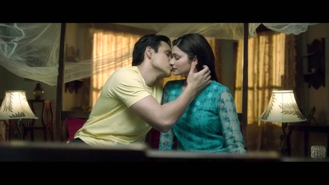Prachi Desai Sexy Video