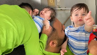 DADDY ALWAYS MAKES ME LAUGH WHENEVER HE TICKLES ME 😂 *CUTE BABY LAUGHS*