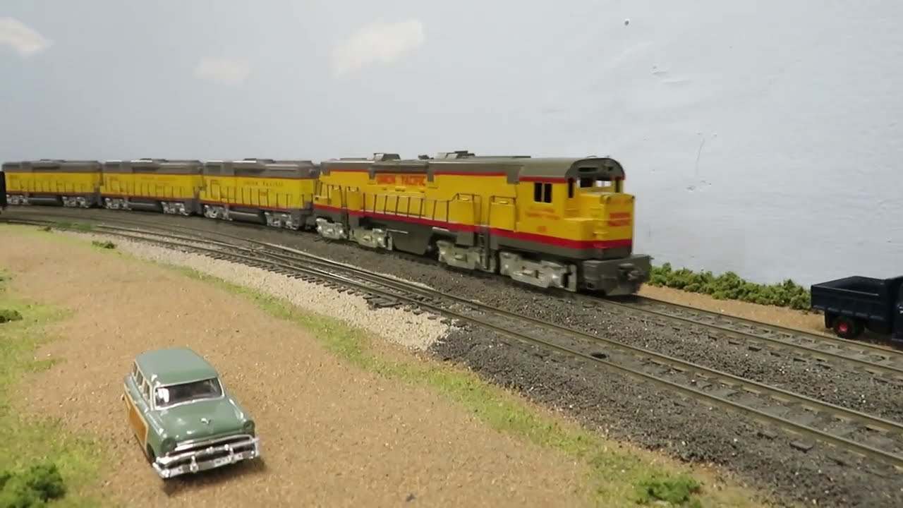 U'P ALCO C855A POINT DD35A HELPER UNIT COAL TRAIN