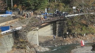 運輸安全委が現場で調査  群馬・上野村、ヘリ墜落