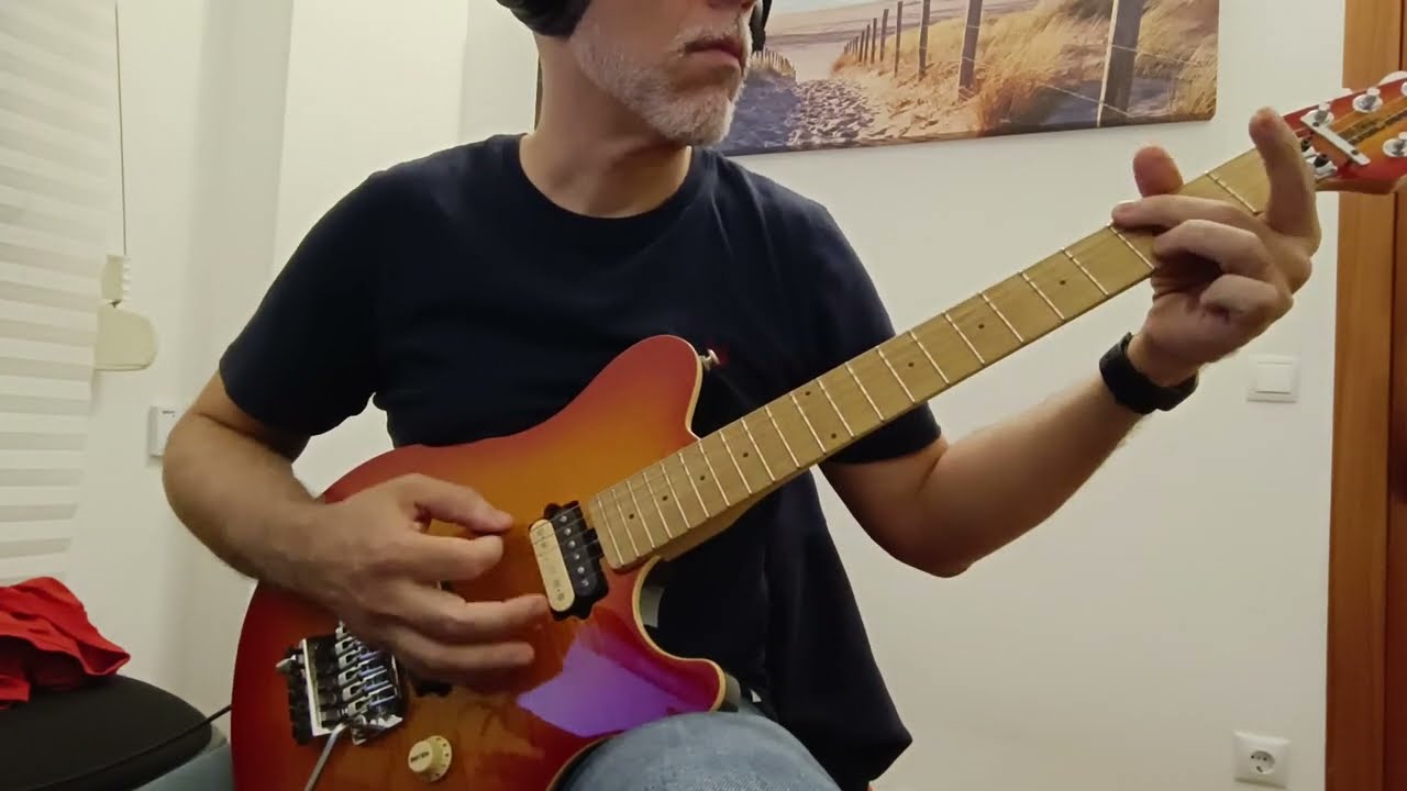 Van Halen Summer Nights DEMO: No capo, no barre chords , just Whammy DT