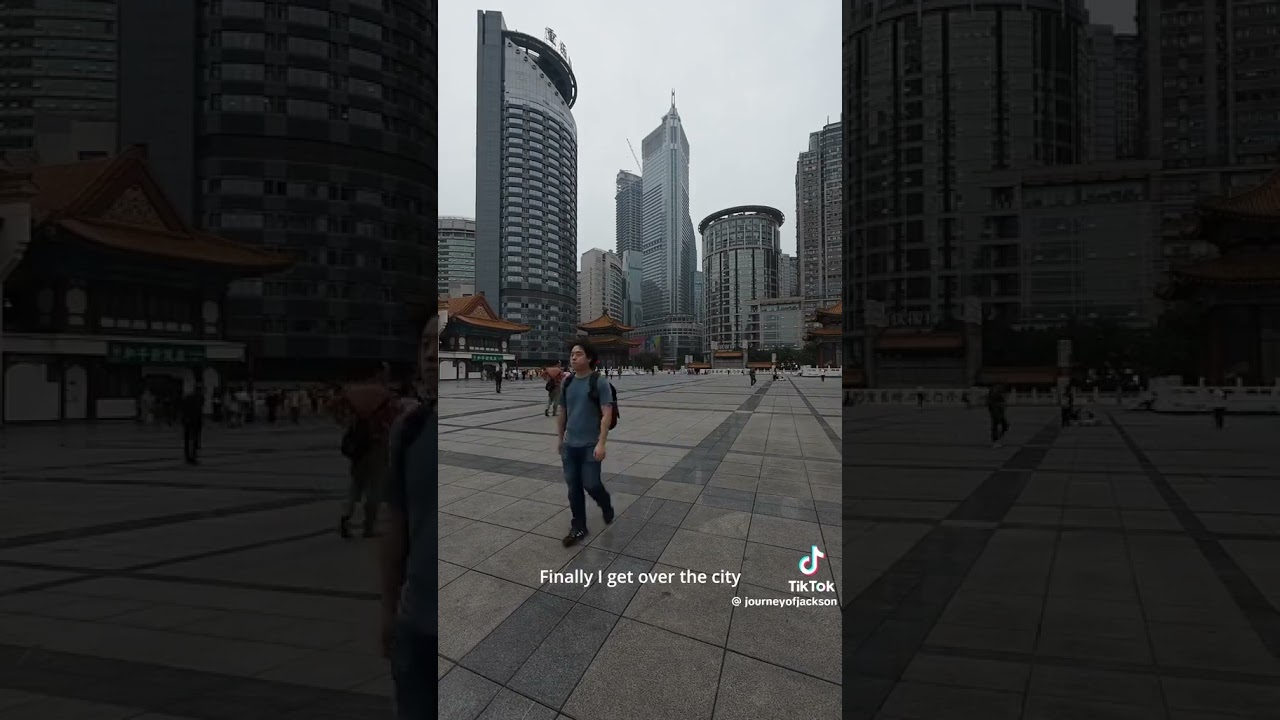 i wanna ride the scary bus so bad 