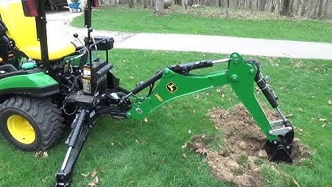 John Deere 1025, backhoe operation - Striking a gas line / #92