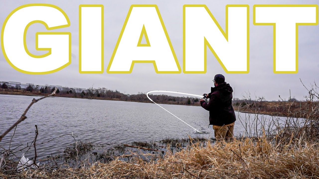 Winter Fishing Around Tulsa Oklahoma (GIANT..)