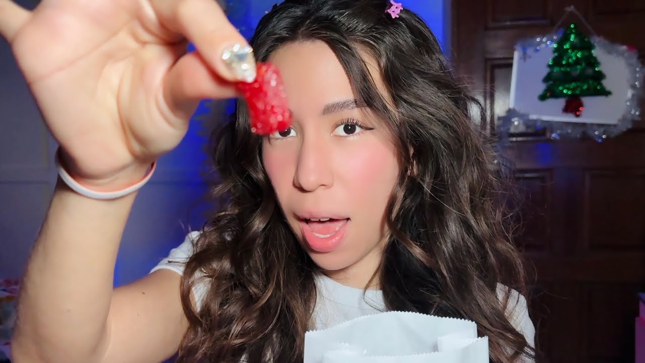 ASMR comiendo gomitas enchiladas  