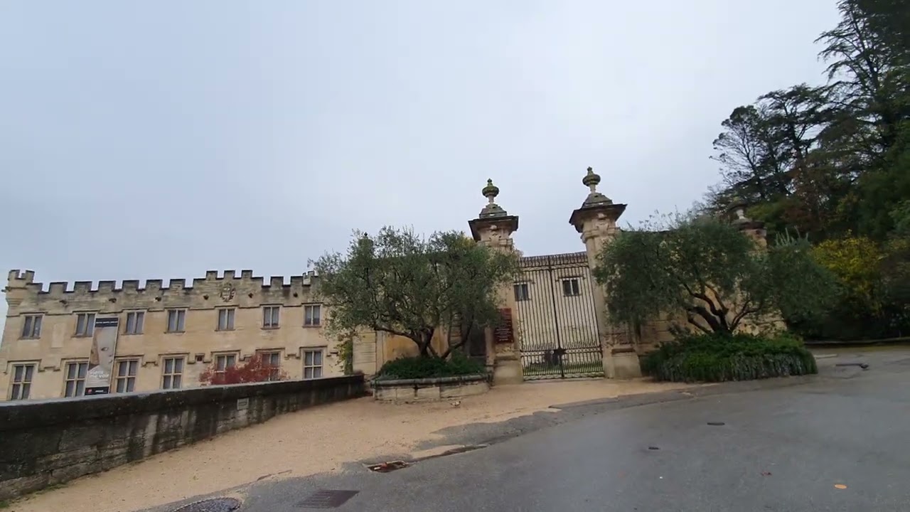 ...Welcome to Palaise des papes,  Avignon ville