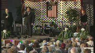 The Greenes - Rock at the Door - 2002
The Greenes - Rock at the Door - From the DVD Live From Jubilee 2002 - 2002 - Tim Greene, Tony Greene, and TaRanda Greene. The Greenes - Rock at the Door - 2002