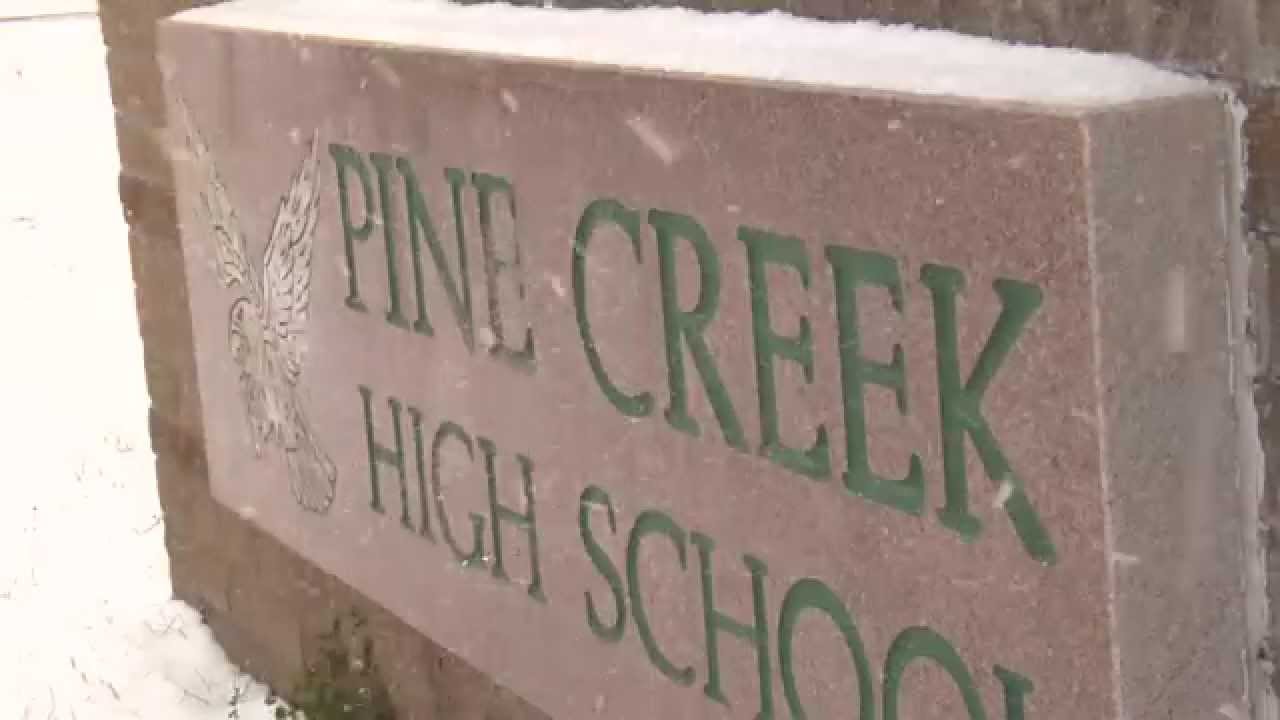 School bans student prayer group