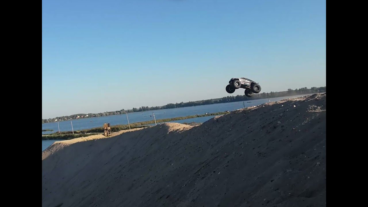 Losi Lst xxl2, прыжок с жёстким приземлением