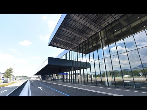 Video: Kateri terminal je jugozahod na letališču Hobby?