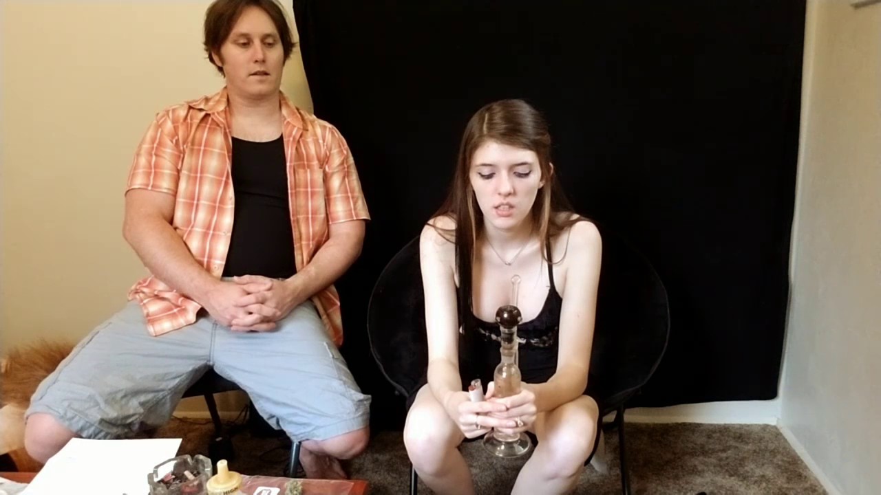 Samantha Stone's review of Auto Sour Crack   Mephisto Genetics