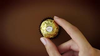 Откройте для себя новые шоколадные плитки Ferrero Rocher