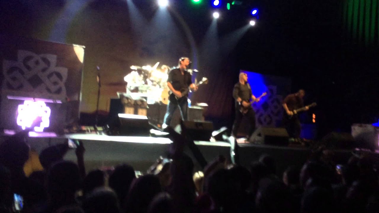 breaking-benjamin-so-cold-live-at-meadowbrook-pavilion-gilford-nh-7
