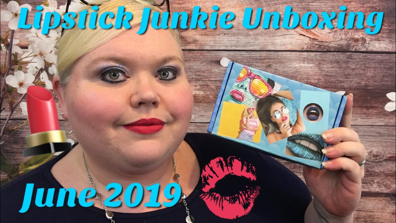 Lipstick Junkie Unboxing June 2019 ⭐️ Plus Promo Code YouTube