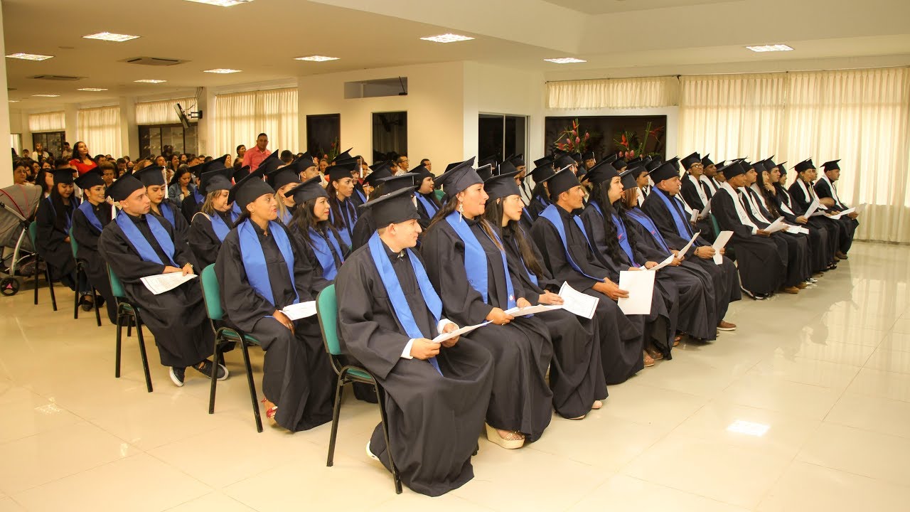 Ceremonia de Graduación - YouTube