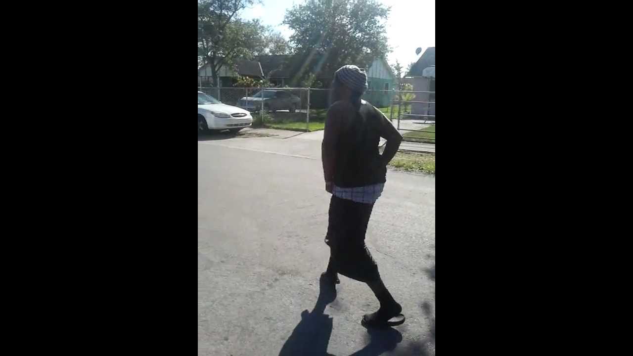 StreetBully Dj's. Street bully walk dance. Flynn