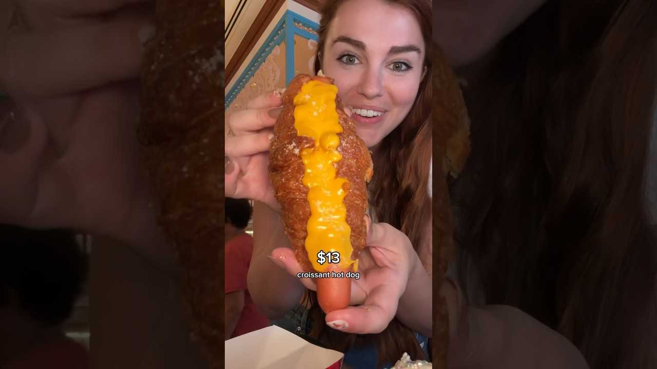 Everything I ate at Hong Kong Disney! #foodie #shorts #eating #hongkong #disney #themepark