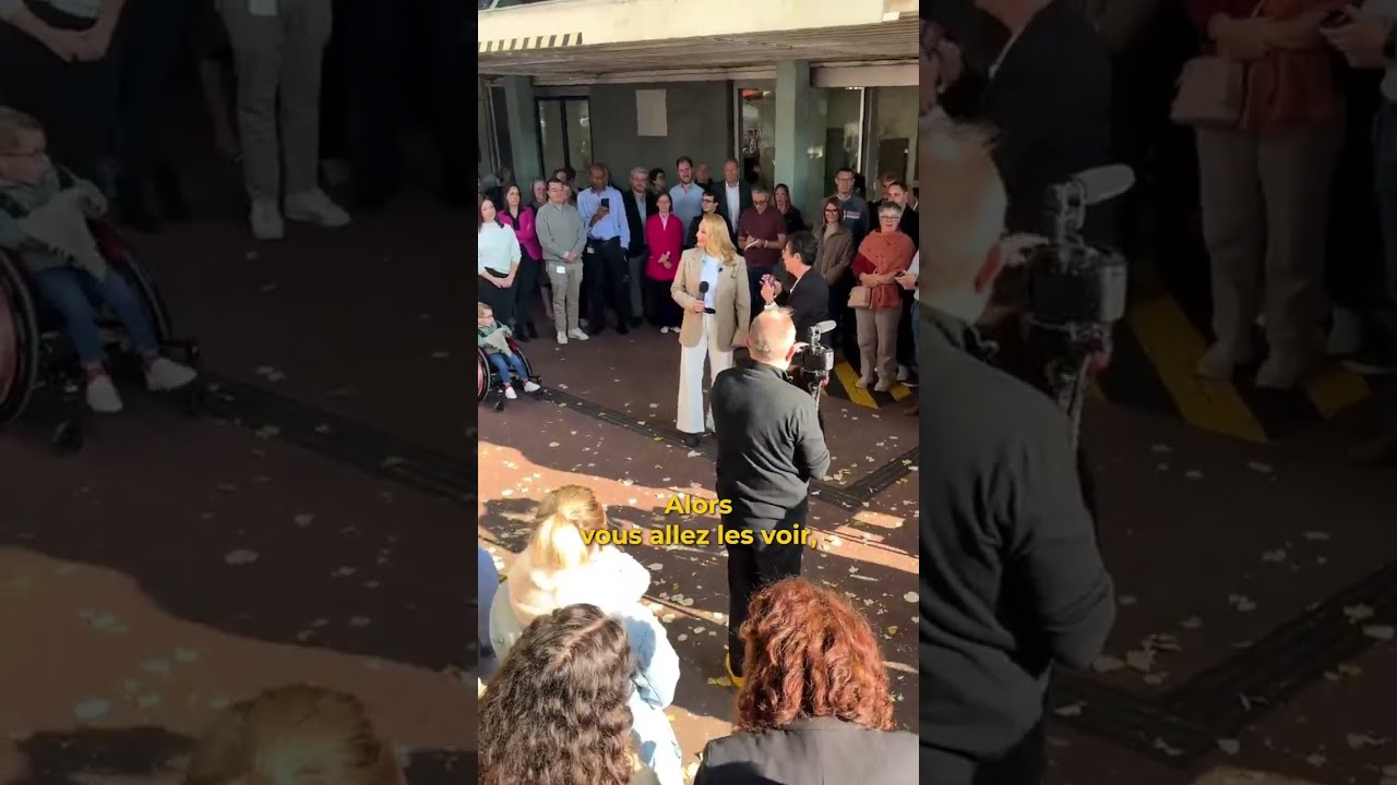 SANTA en visite surprise à l'AFM-Téléthon ! (live)