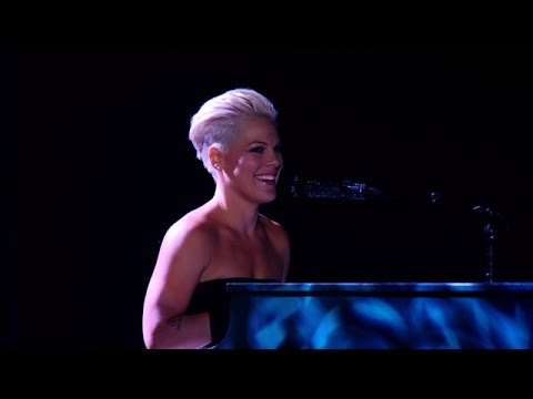 Pink: The Truth About Love Tour, Live from Melbourne (Trailer) - YouTube