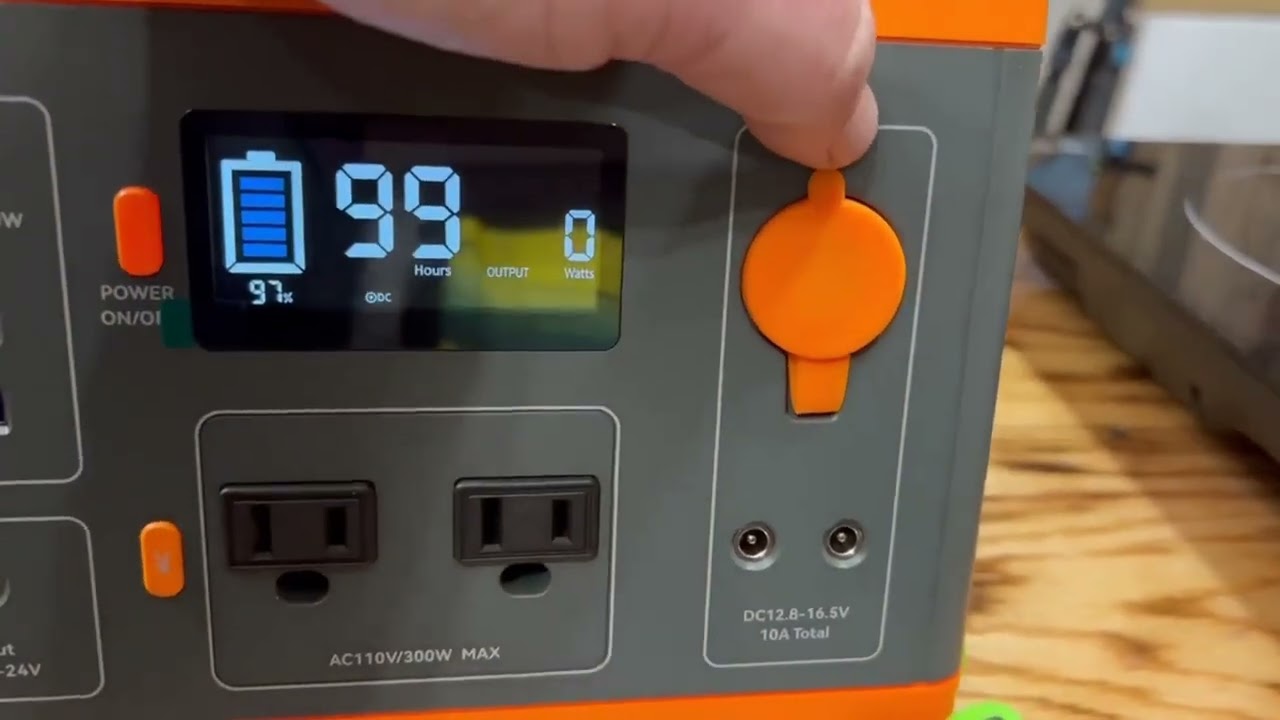 VEVOR Portable Power Station Solar Generator for bugging out