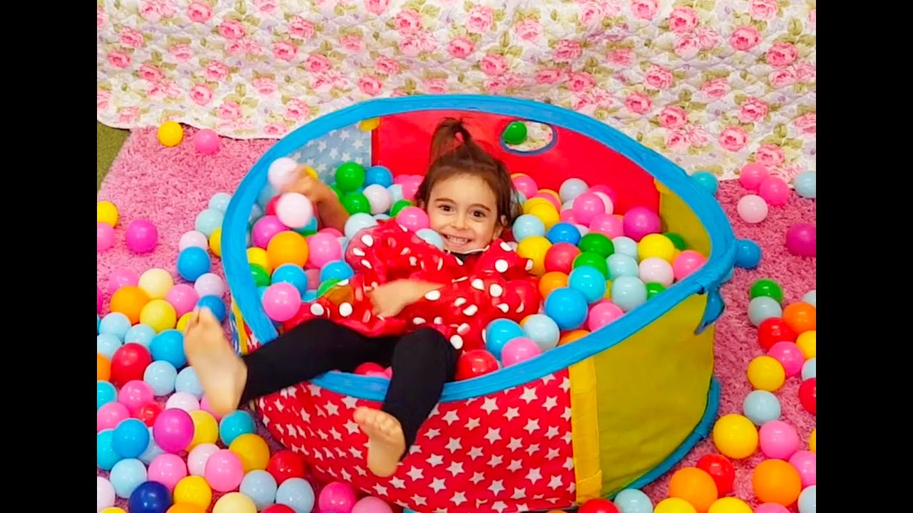 BALL PARTY Show ! / BALL Pit in Our House! YouTube