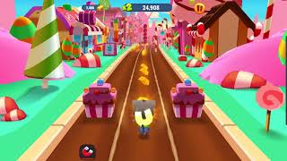 Talking Tom Gold Run in CANDY WORLD and CYBER CITY screenshot 5