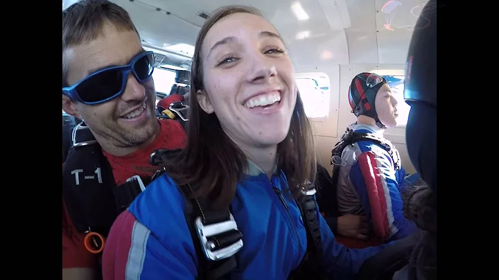 Laura Barrow's Tandem skydive!