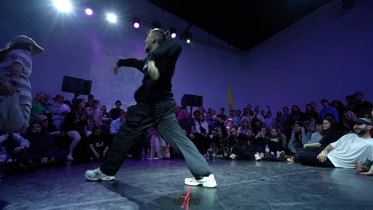 Guarda MiniNinja vs K-Ro / TOP 8 / Hip-Hop Pro / Analyse Battle su YouTube Guarda MiniNinja vs K-Ro / TOP 8 / Hip-Hop Pro / Analyse Battle su YouTube