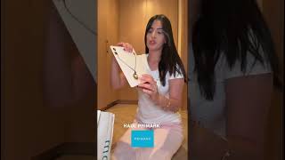 Yousra en vacances