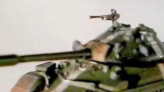 1/144 TOMY TAKARA WTM Series 9 Soviet T-10M Dark Green Attack Tank