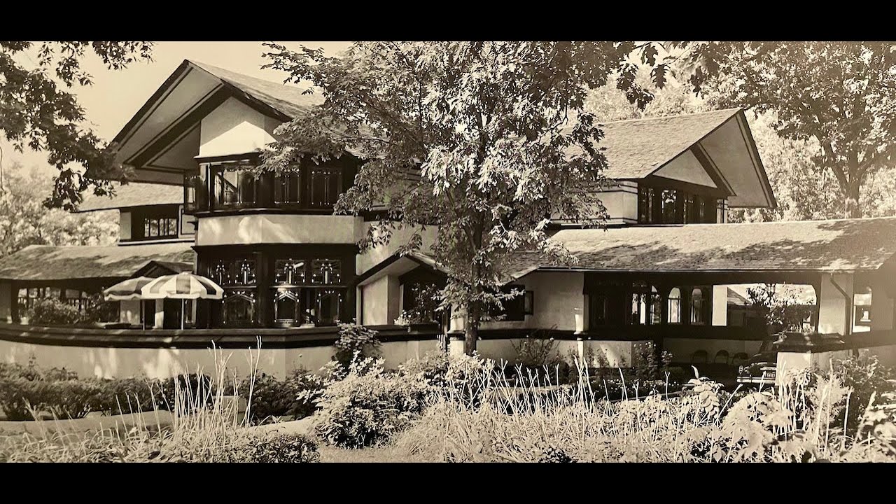 Frank Lloyd Wright's B. Harley Bradley House Architectural Masterpiece