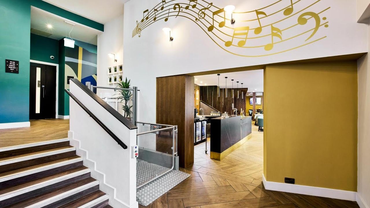 Handels Hotel Temple Bar, Dublin, Ireland | Travel With Medha