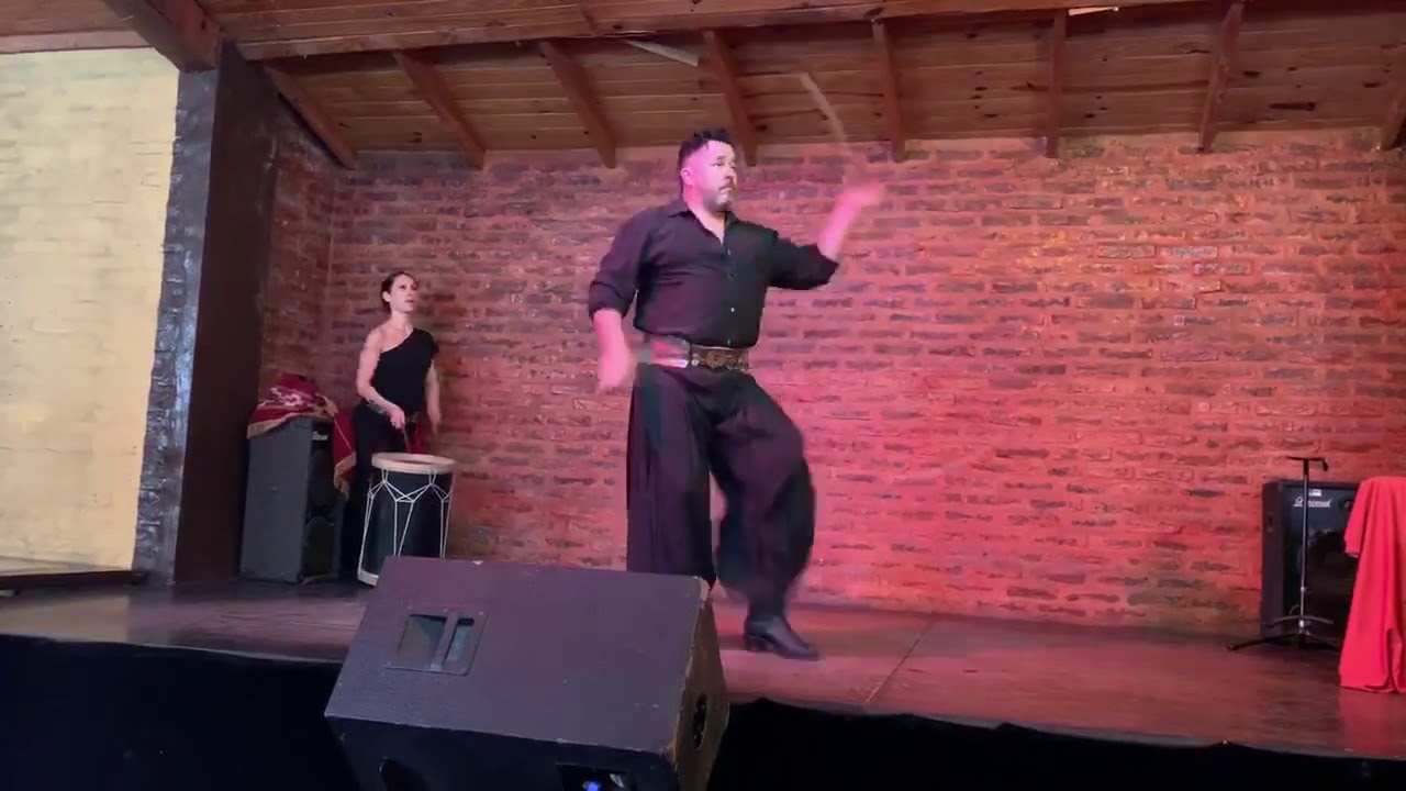 Gaucho Bola Dance