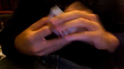 Reverse one handed fan visual aid