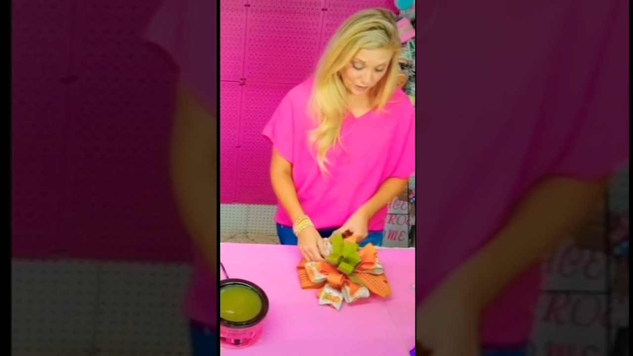 Сделайте бант вместе со мной с помощью инструмента для изготовления бантов @Bowdabra. 