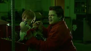 Demon Hand Tries To Crush Molly (Jessica Alba) | Idle Hands (1999) | Creature Features