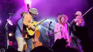 Lindsay Lou w Infamous Stringdusters, I Want To Take You Higher, CaveFest