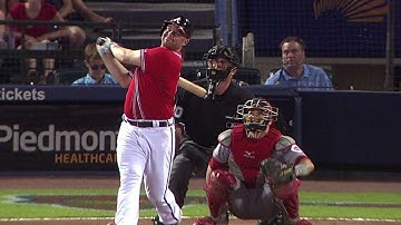 CIN@ATL: McCann jacks a solo homer to right field