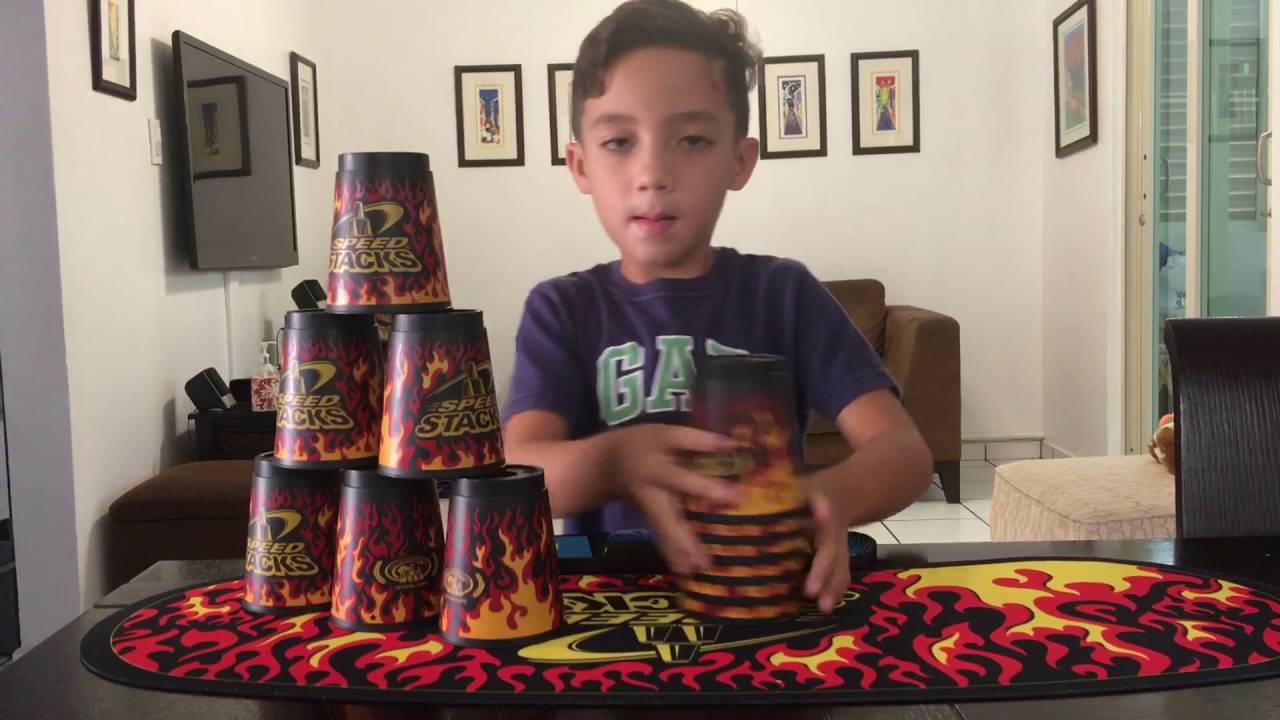 Sport Stacking: freestyle