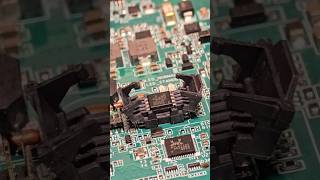 BIOS Chip Extraction 🎯🔧 | 8-Pin Satisfaction!